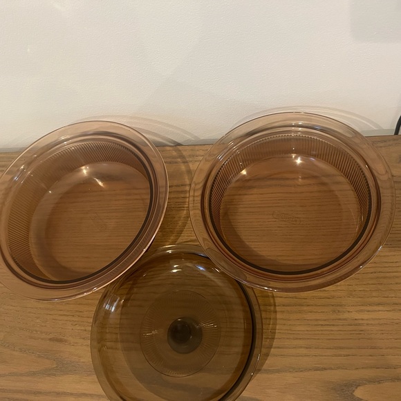 Corning Visions Round Casserole - Picture 4 of 4